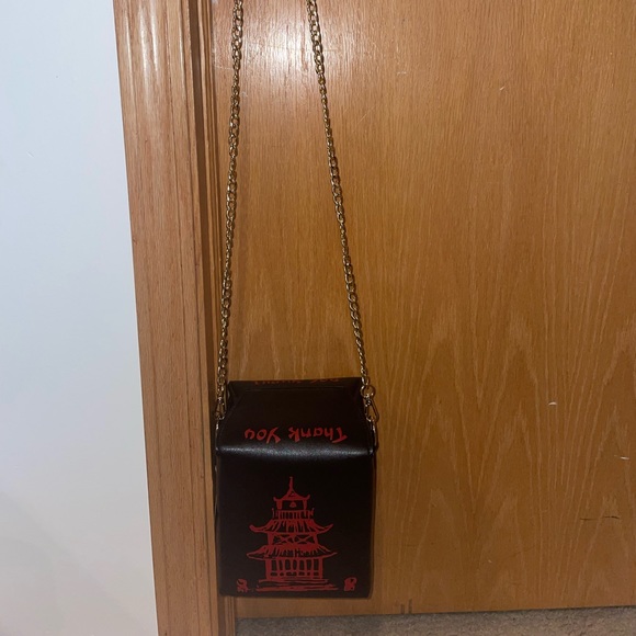 Black and Red To-Go box purse NEVER WORN - Picture 5 of 6